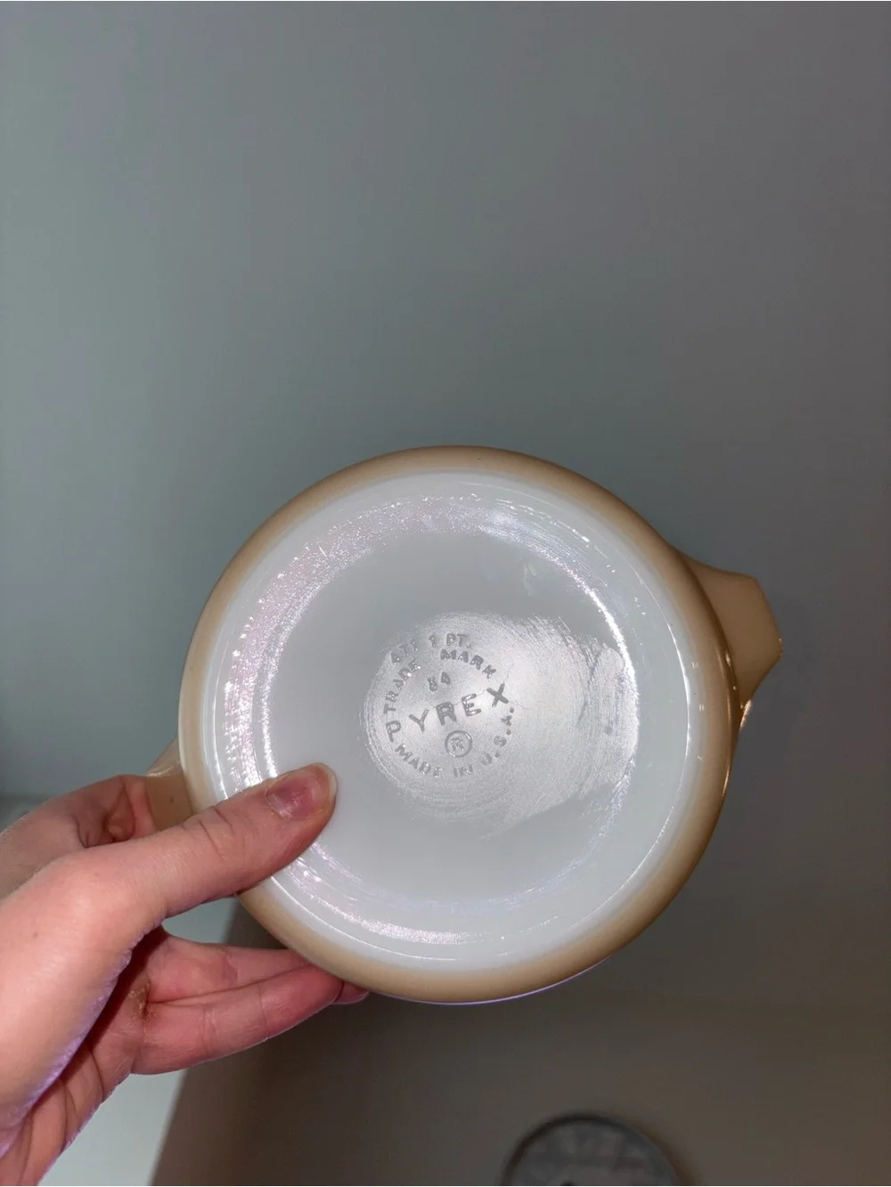Vintage 1960s Pyrex Sandalwood Tan/Beige Ivy Casserole Dish | (1qt) | #471
